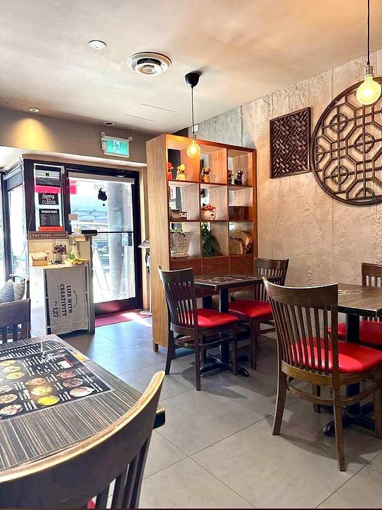 1 - 1725 Robson Street, Vancouver, BC