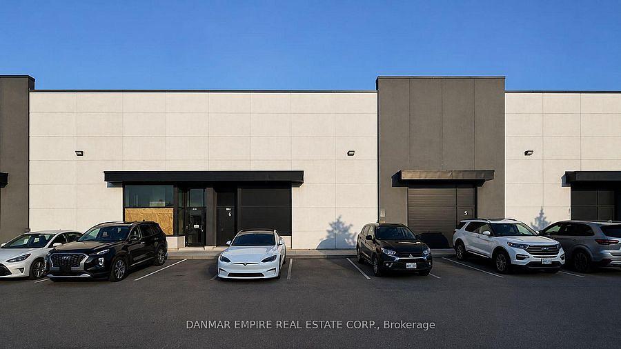 6 - 2165 Buckingham Rd, Oakville, ON