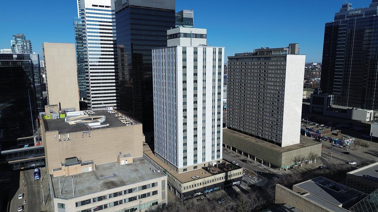 10015 103 Avenue Northwest, Edmonton, AB