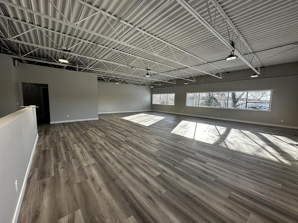 1 - 1420 40 Avenue Northeast, Calgary, AB
