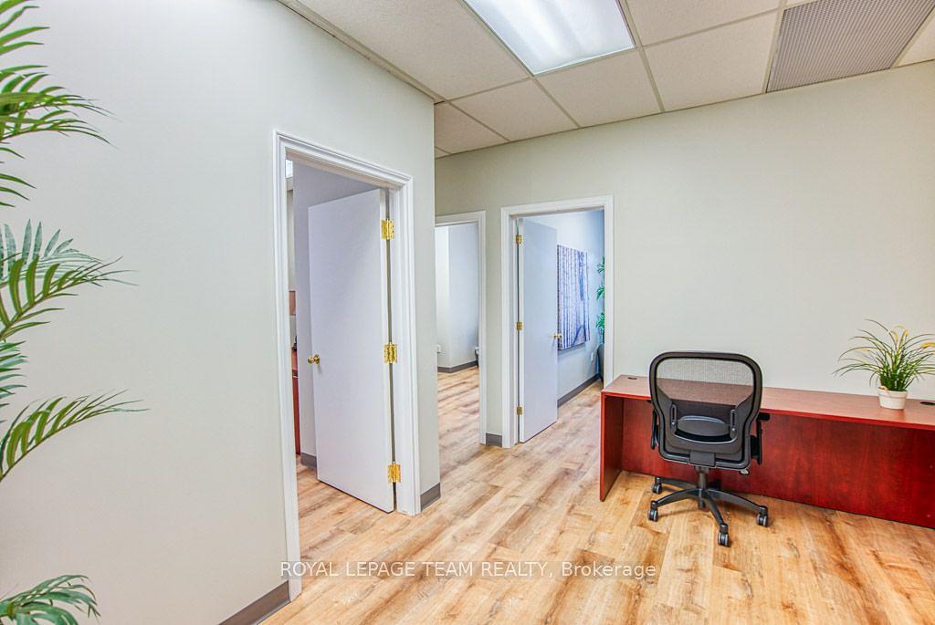 84 Centrepointe Drive, Ottawa, ON