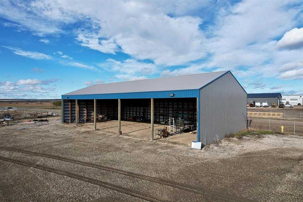 100 3 Street West, Beaverlodge, AB