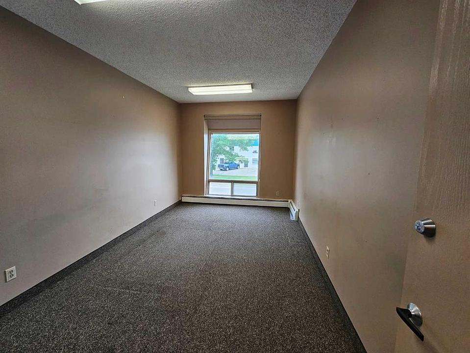 1A - 7836 49 Avenue, Red Deer, AB