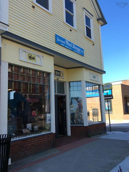 352 Main Street, Yarmouth, NS