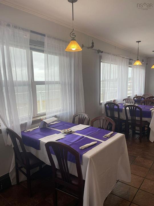 100 Kings Road, Sydney, NS
