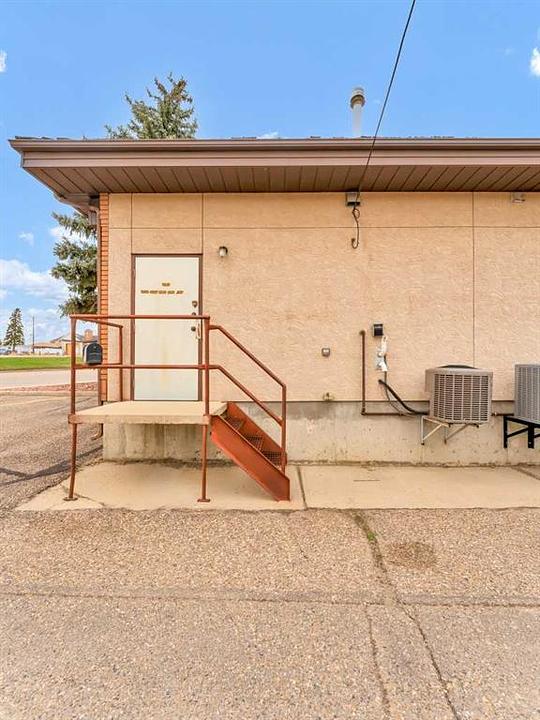 4 - 809 Bullivant Crescent Southwest, Medicine Hat, AB