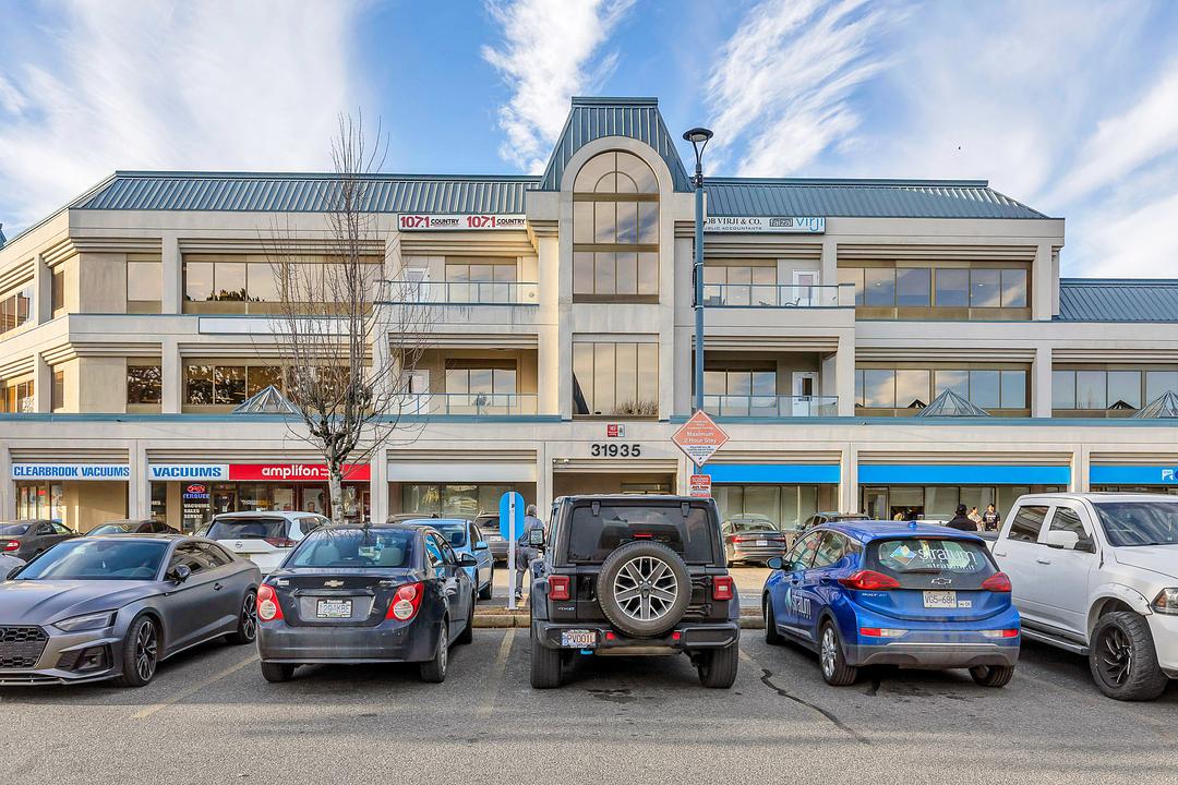 220 - 31935 South Fraser Way, Abbotsford, BC