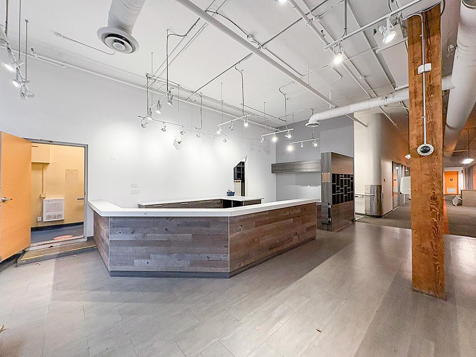 555 Richards St, Vancouver, BC