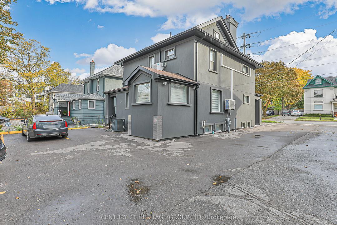 72 Prospect Street, Newmarket, ON