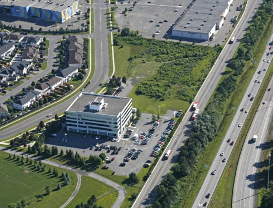 101 - 1900 City Park Drive, Ottawa, ON