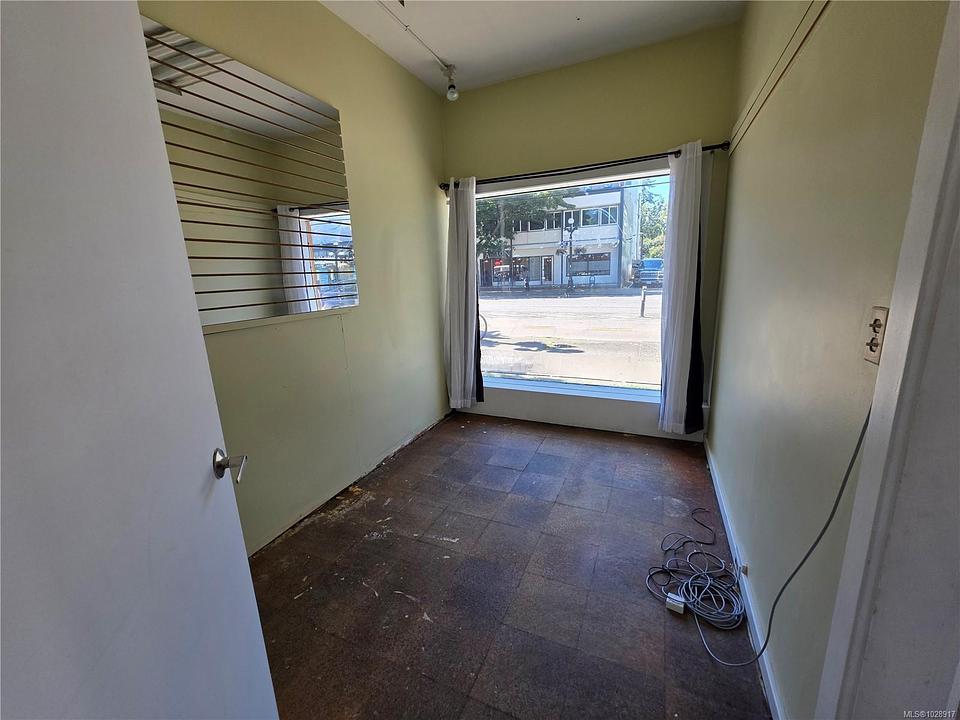 1044 Fort Street, Victoria, BC