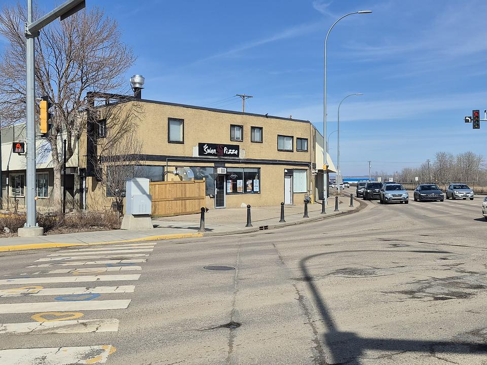 5004 Alberta 2 Alternate, Lacombe, AB