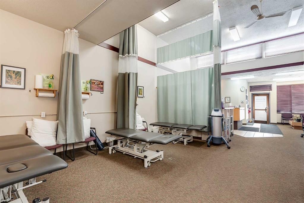 5120 50 Avenue, Olds, AB