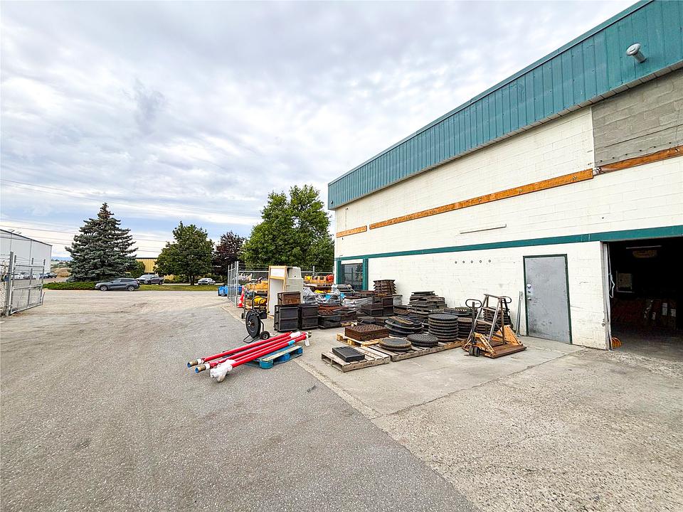 1021 Waddington Drive, Vernon, BC