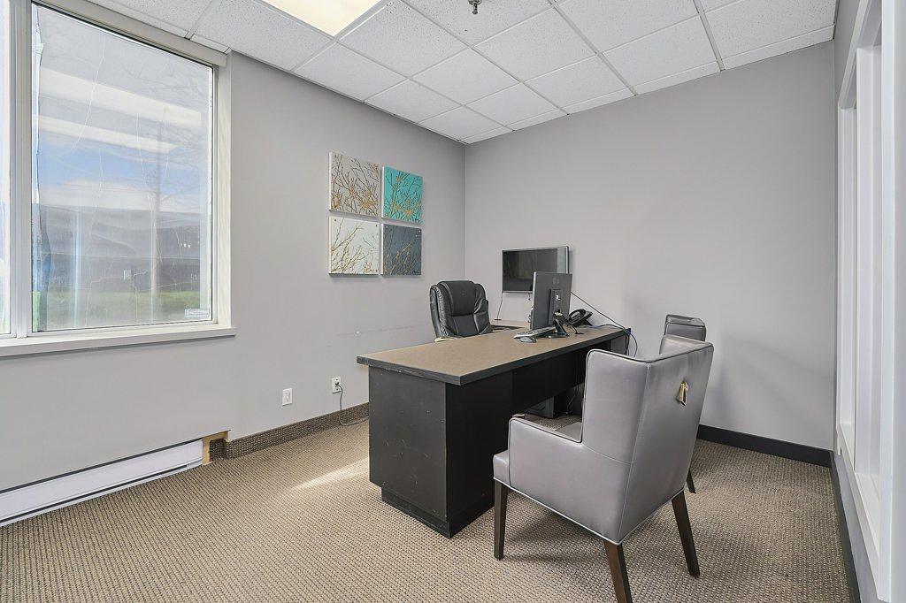 1 - 1333 Thornton Road South, Oshawa, ON