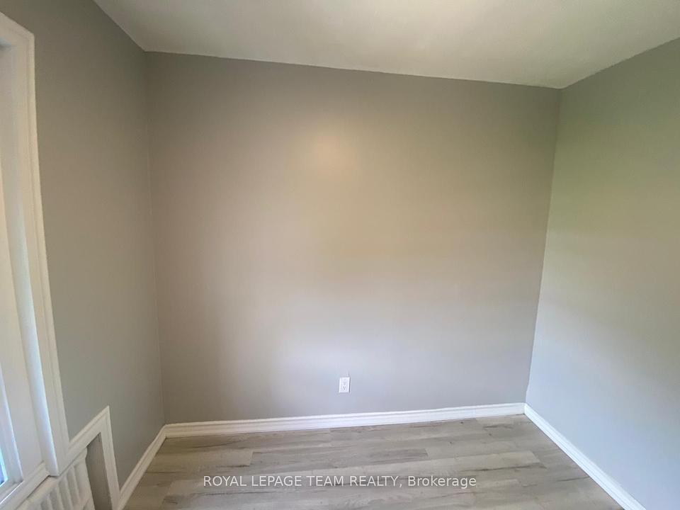 883 Somerset Street West, Ottawa, ON