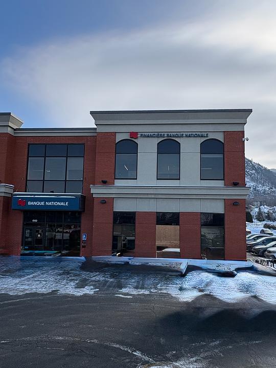 460 Sir Wilfrid Laurier, Mont Saint-Hilaire, QC