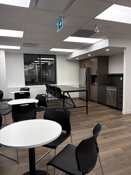 200 - 360 Bay Street, Toronto, ON