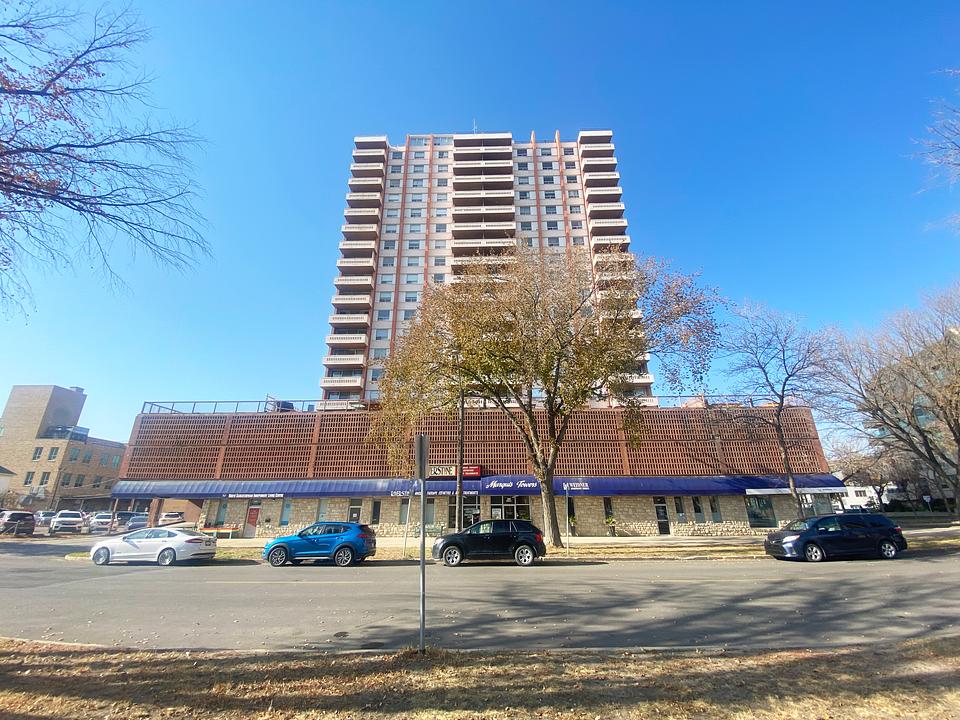 239, 249 - 241 5th Ave N, Saskatoon, SK