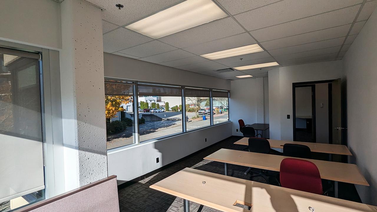 202 - 15261 Russell Avenue, White Rock, BC