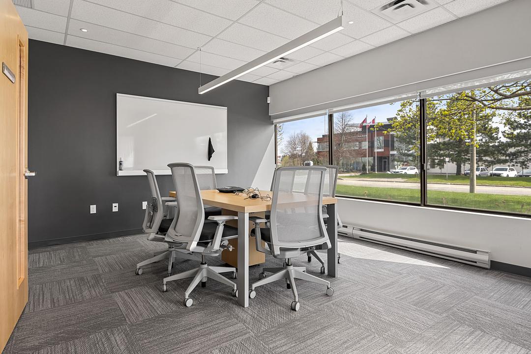 110 - 20 Colonnade Road, Ottawa, ON