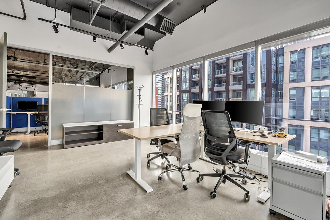 900 - 111 Peter Street, Toronto, ON