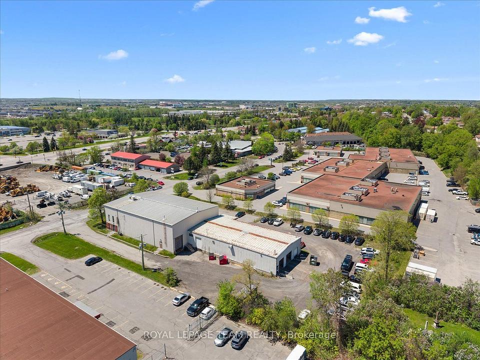24 Edgewater Street, Ottawa, ON