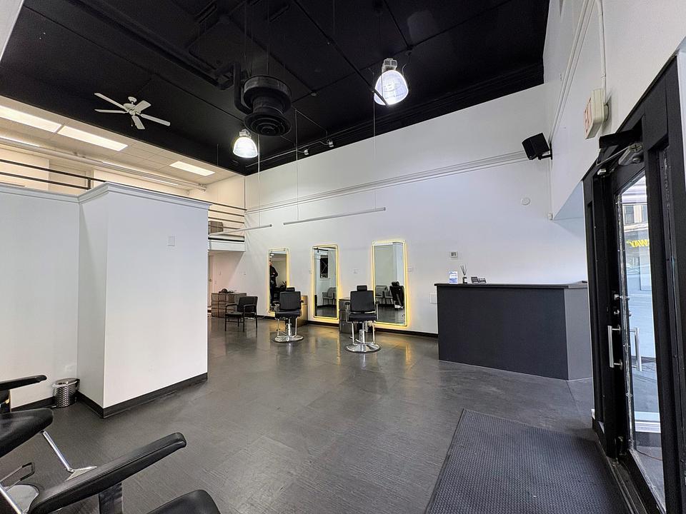 1317 Douglas Street, Victoria, BC