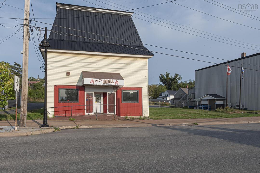 102 Main Street, Trenton, NS