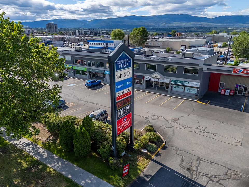 206-207 - 1767 Harvey Avenue, Kelowna, BC