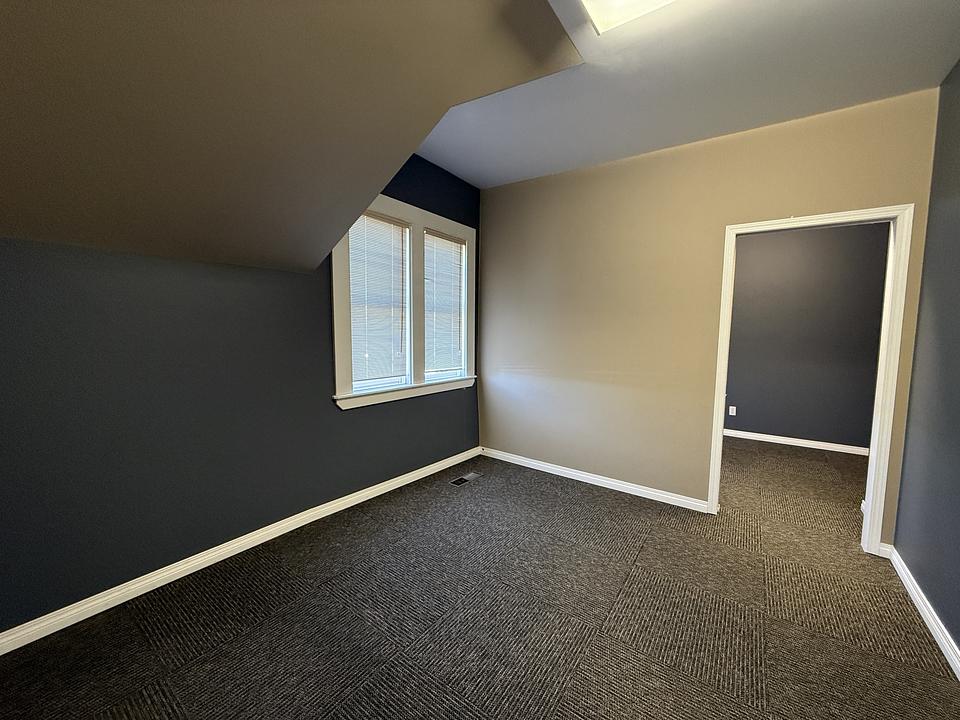 3 - 5000 51 Avenue, Red Deer, AB