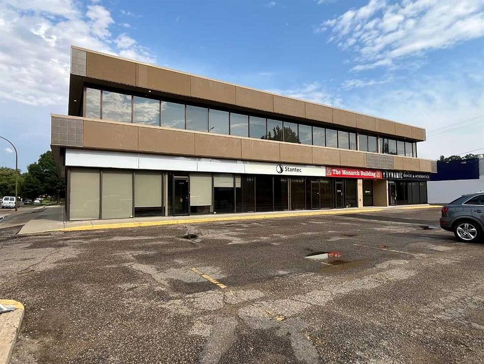 1111 Kingsway Avenue Southeast, Medicine Hat, AB
