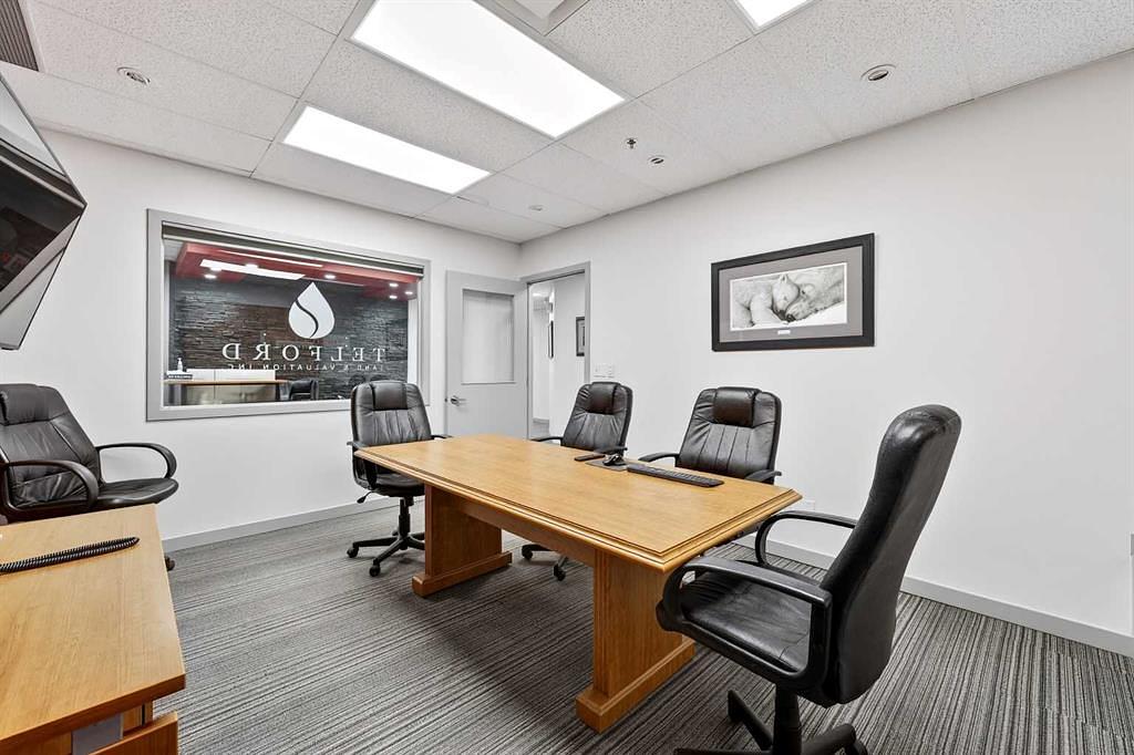 140 - 5700 1 Street Southwest, Calgary, AB