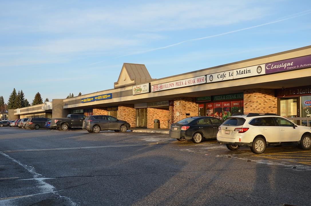19/20 - 5720 Silver Springs Blvd NW, Calgary, AB