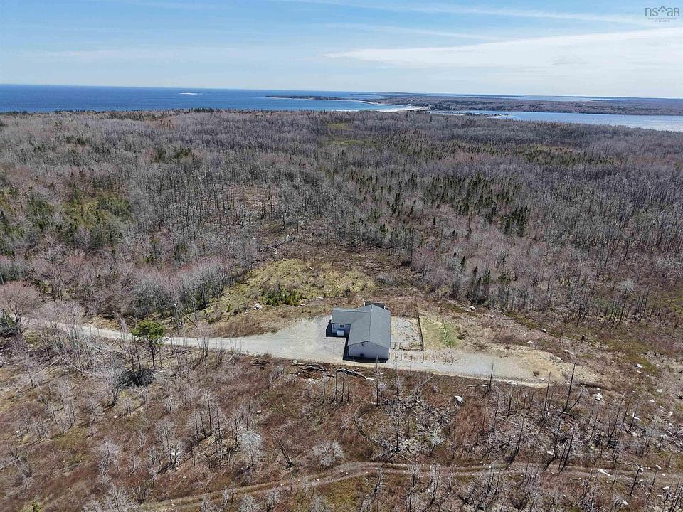 128 Beach Road, Shelburne, NS