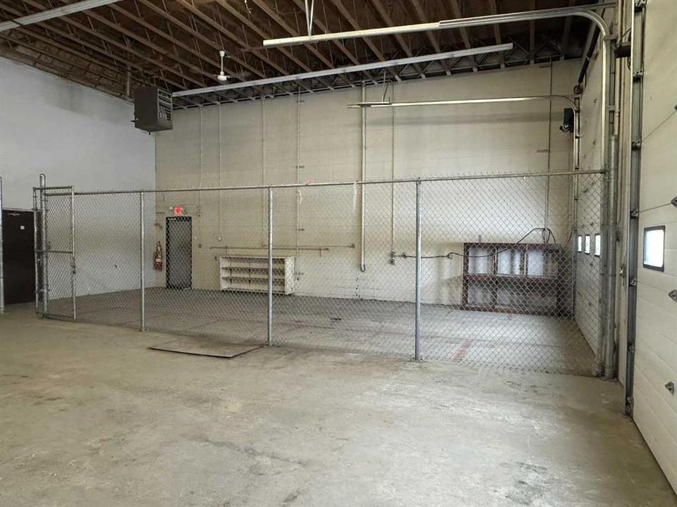Bay 4 - 5208 62 Street, Lloydminster, AB