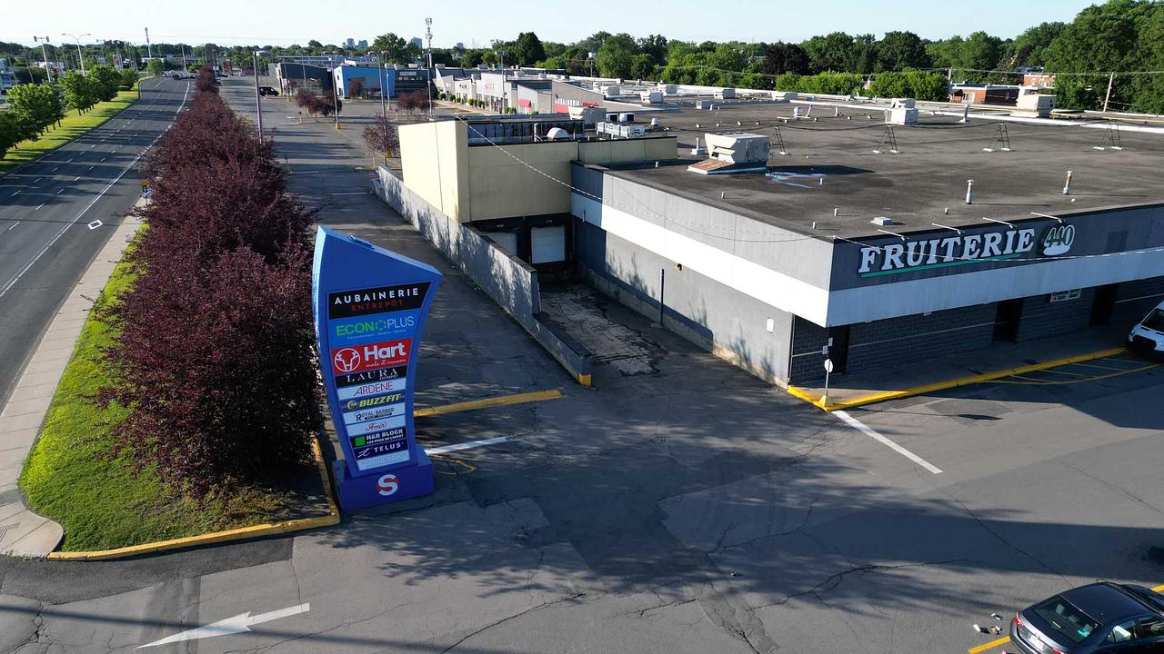 ADM - 3900 Boulevard Taschereau, Longueuil, QC