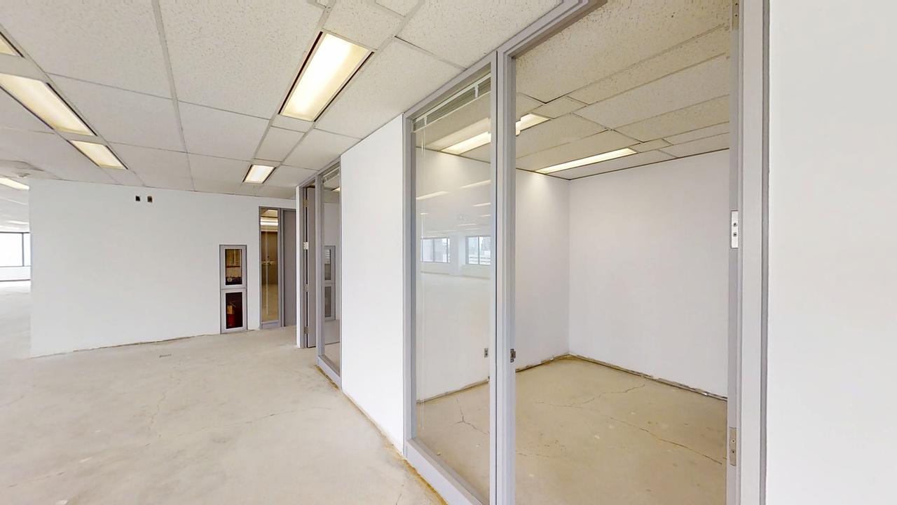 1600 - 180 Dundas Street West, Toronto, ON
