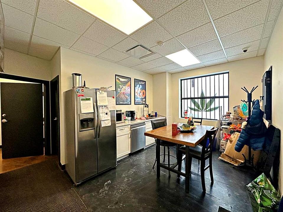 105 - 9904 Franklin Avenue, Fort McMurray, AB