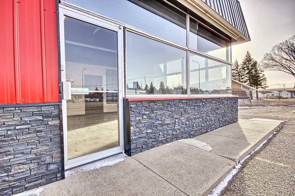 103 - 1420 9 Avenue Southwest, Medicine Hat, AB