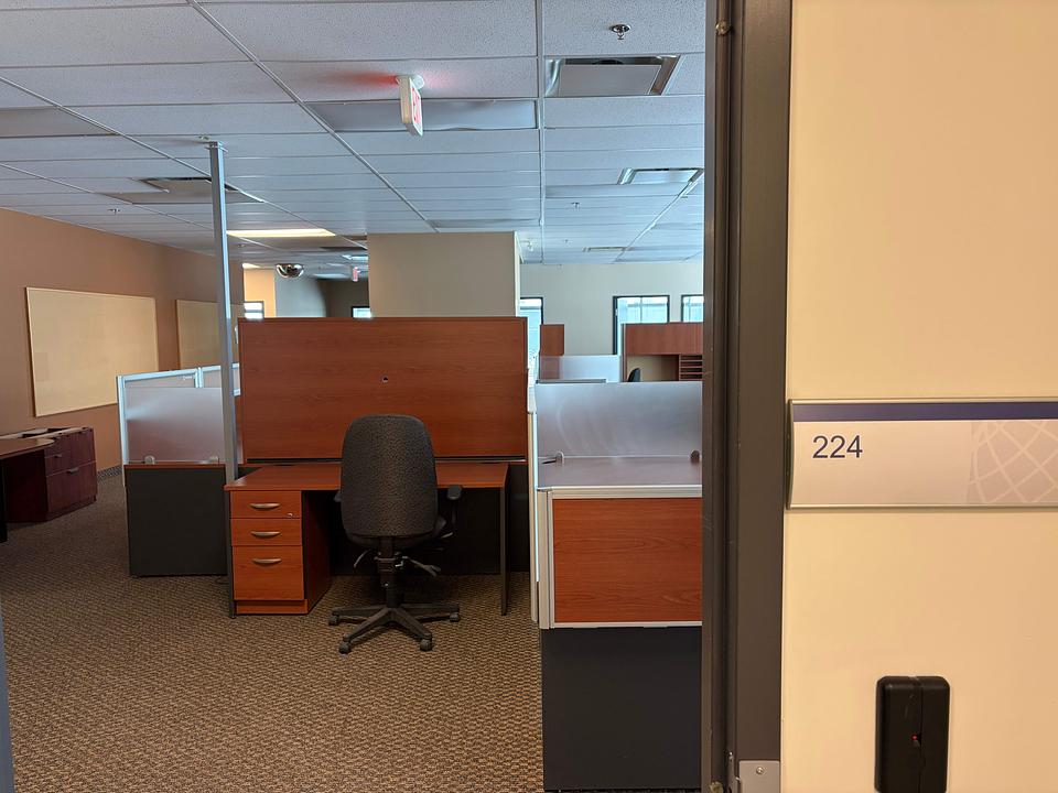 224 - 4000 4 Street Southeast, Calgary, AB