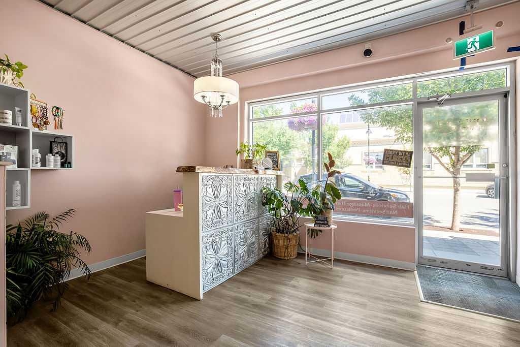 133 5 Avenue Southwest, High River, AB