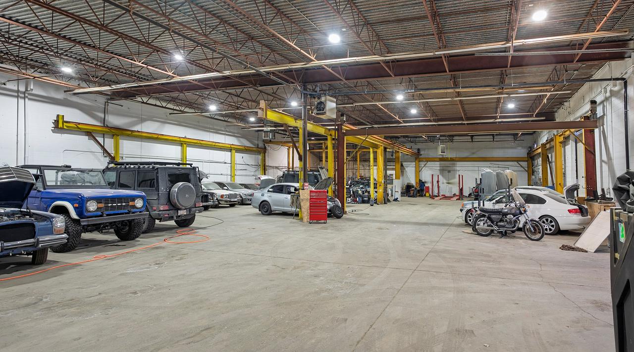 5316 36 Street Southeast, Calgary, AB