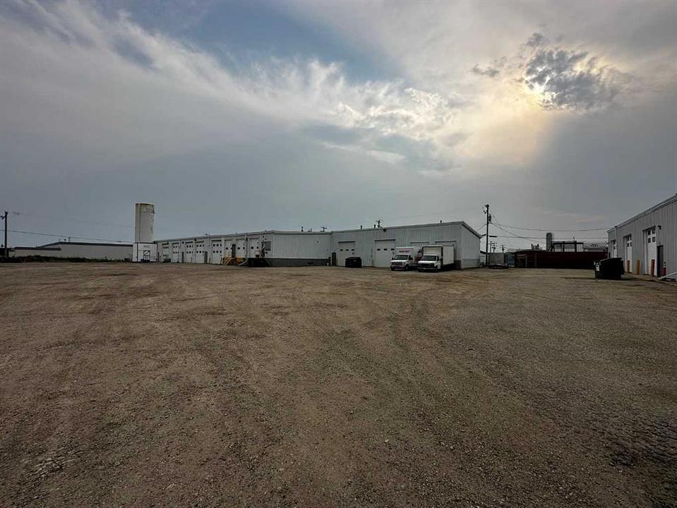 11037 92 Avenue, Grande Prairie, AB