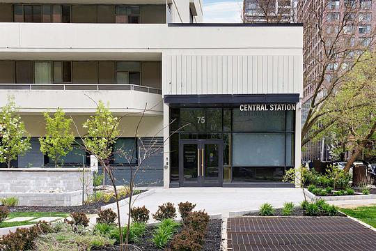 75 Huntley Street, Toronto, ON