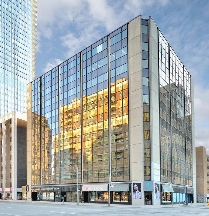 0400 - 1235 Bay Street, Toronto, ON