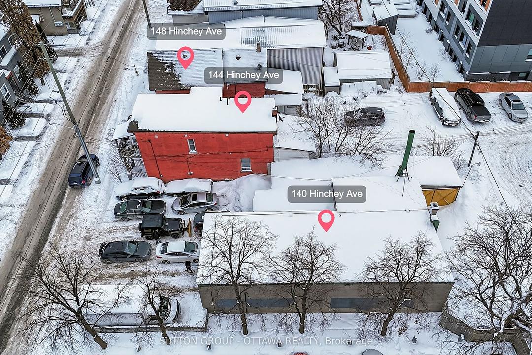 140 Hinchey Avenue, Ottawa, ON