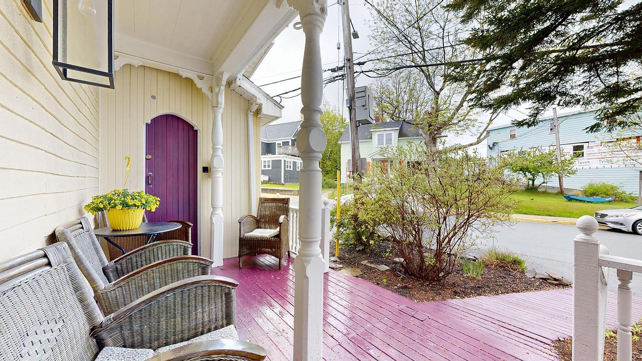558 Main Street, Mahone Bay, NS