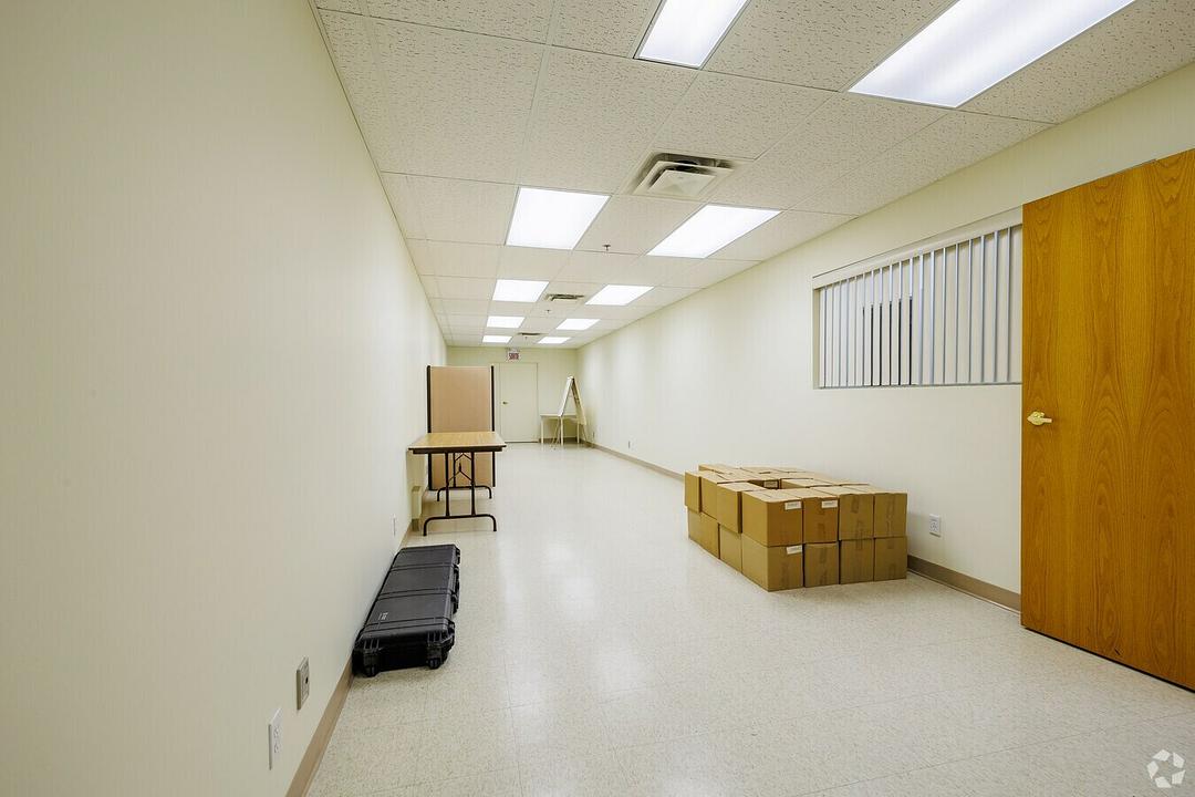 2367 Rue Guénette, Montréal, QC