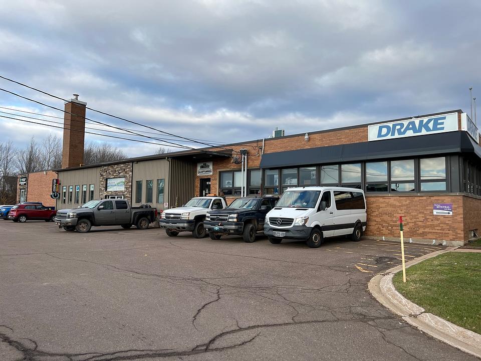 607 Saint George Boulevard, Moncton, NB